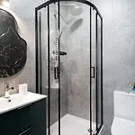 Airport Pause By Vaya Appartement *