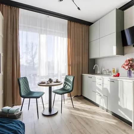 Airport Pause By Vaya *