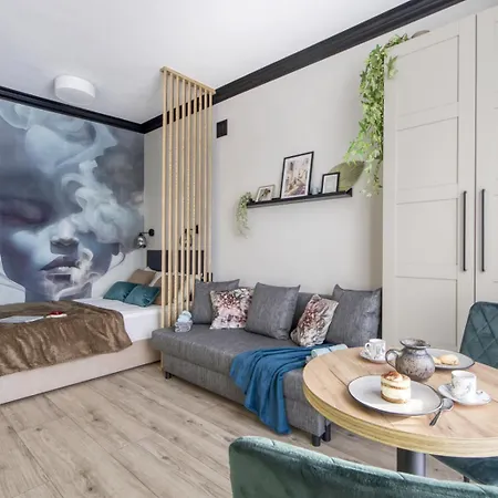 Airport Pause By Vaya *